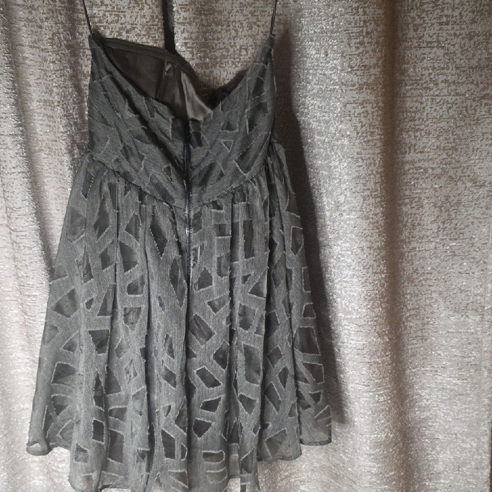 Alice + Olivia Strapless Gray Textured A-Line Dress - Picture 3 of 8